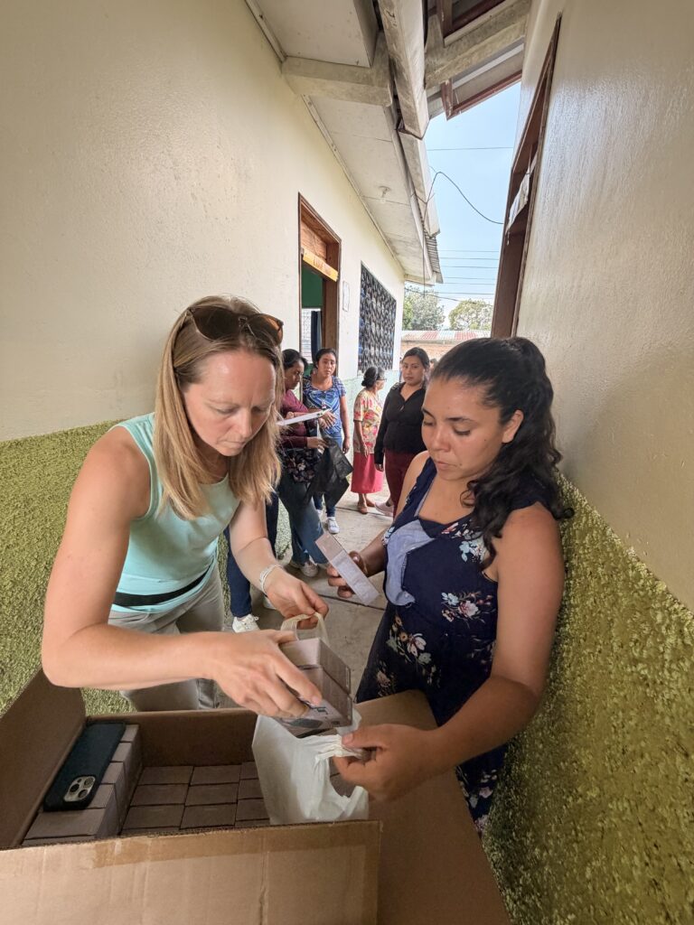 Unite to Light distributes solar lights to volunteer community healthcare workers in Honduras